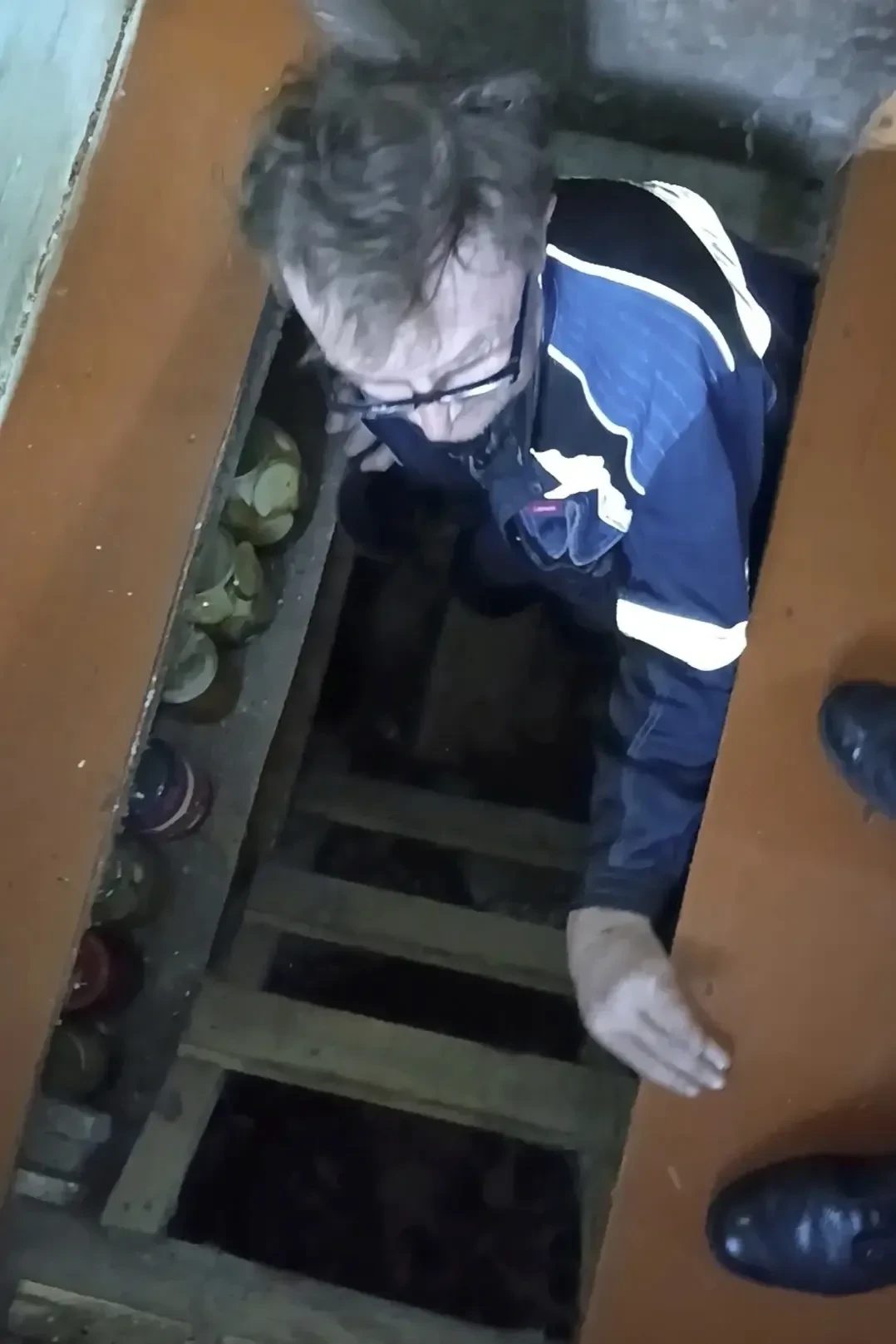 💸 В Башкирии мужчина не платил алименты и прятался от приставов в погребе