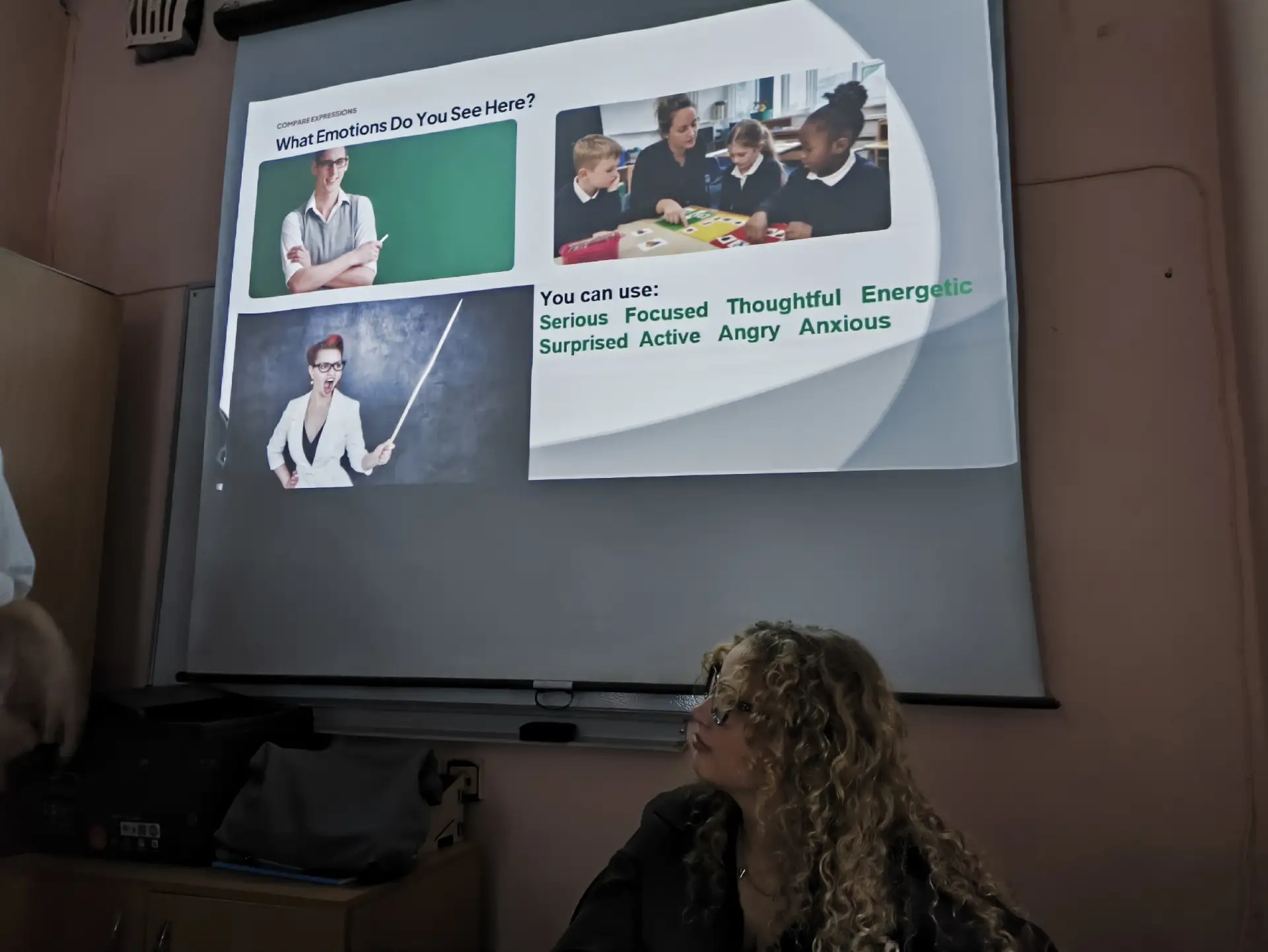 Когда школа гудит от счастья: как мы поздравили учителей! 🎭📚