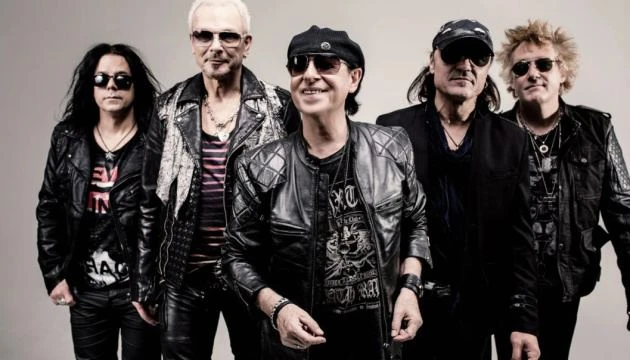Популярная немецкая рок-группа "Scorpions" была создана еще в 1974 году.