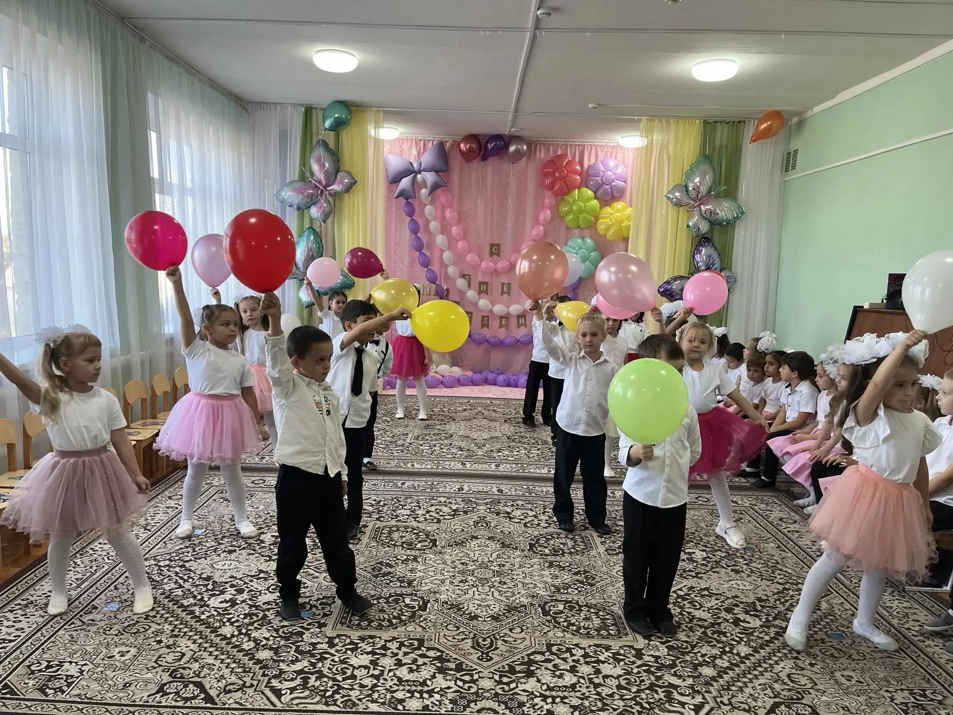 Сегодня у нашего детского сада «Дюймовочка» знаменательная дата — юбилей! 🎈🎈🎈🎈🎈От ...