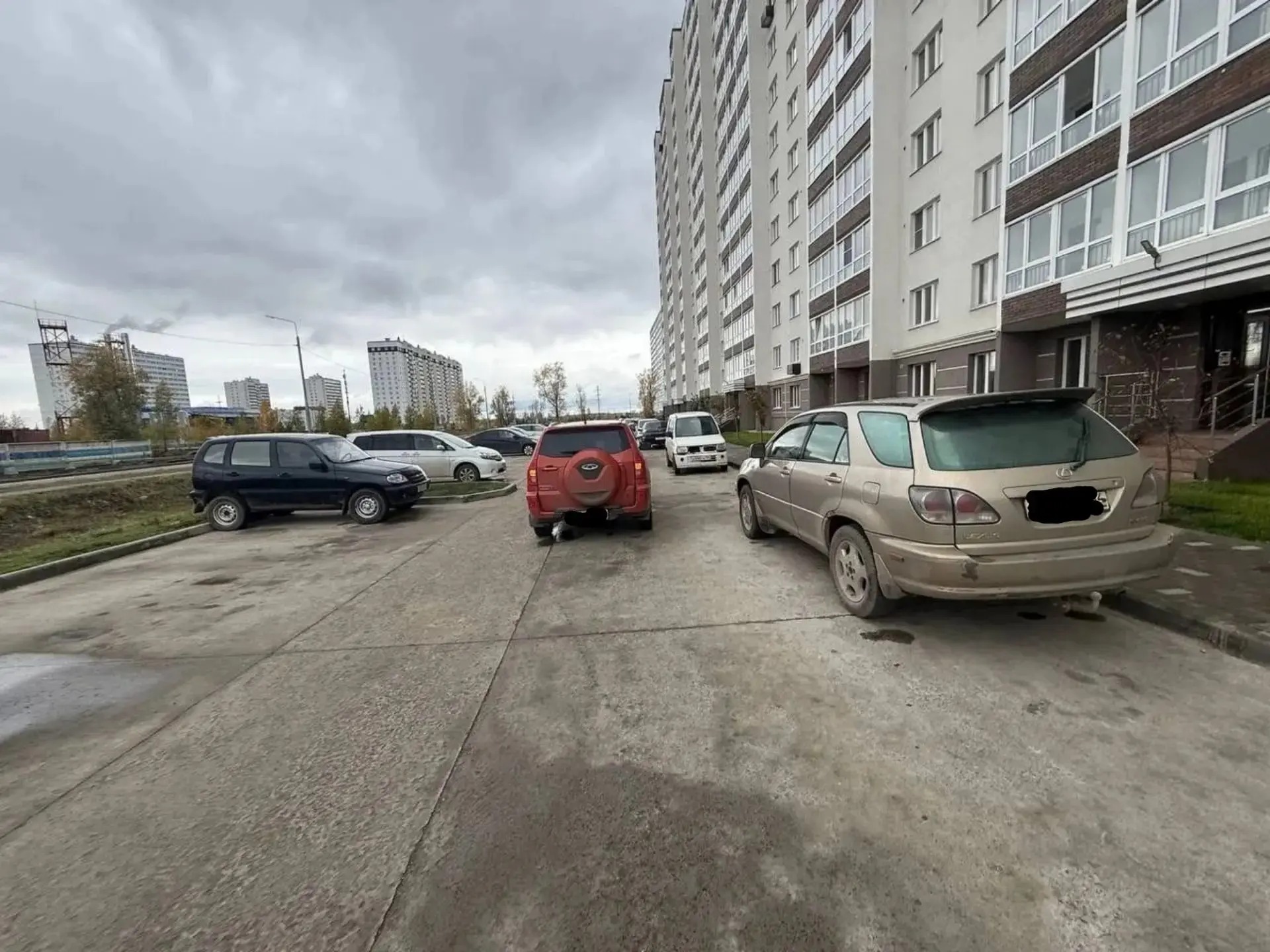 В Ленинском районе Новосибирска автомобиль сбил ребенка