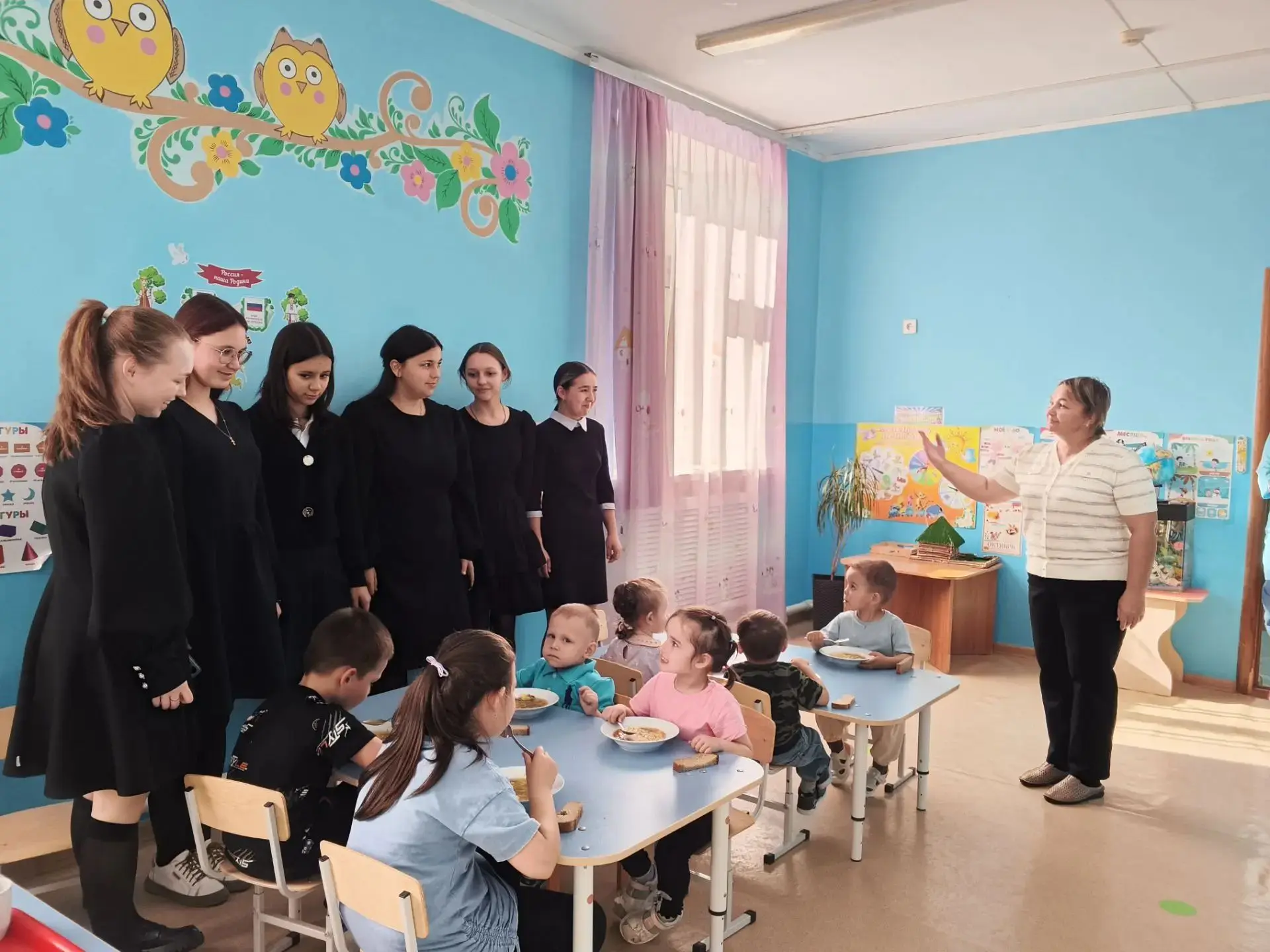 «Мы попробовали быть воспитателями: школьники заглянули в будни детского сада»