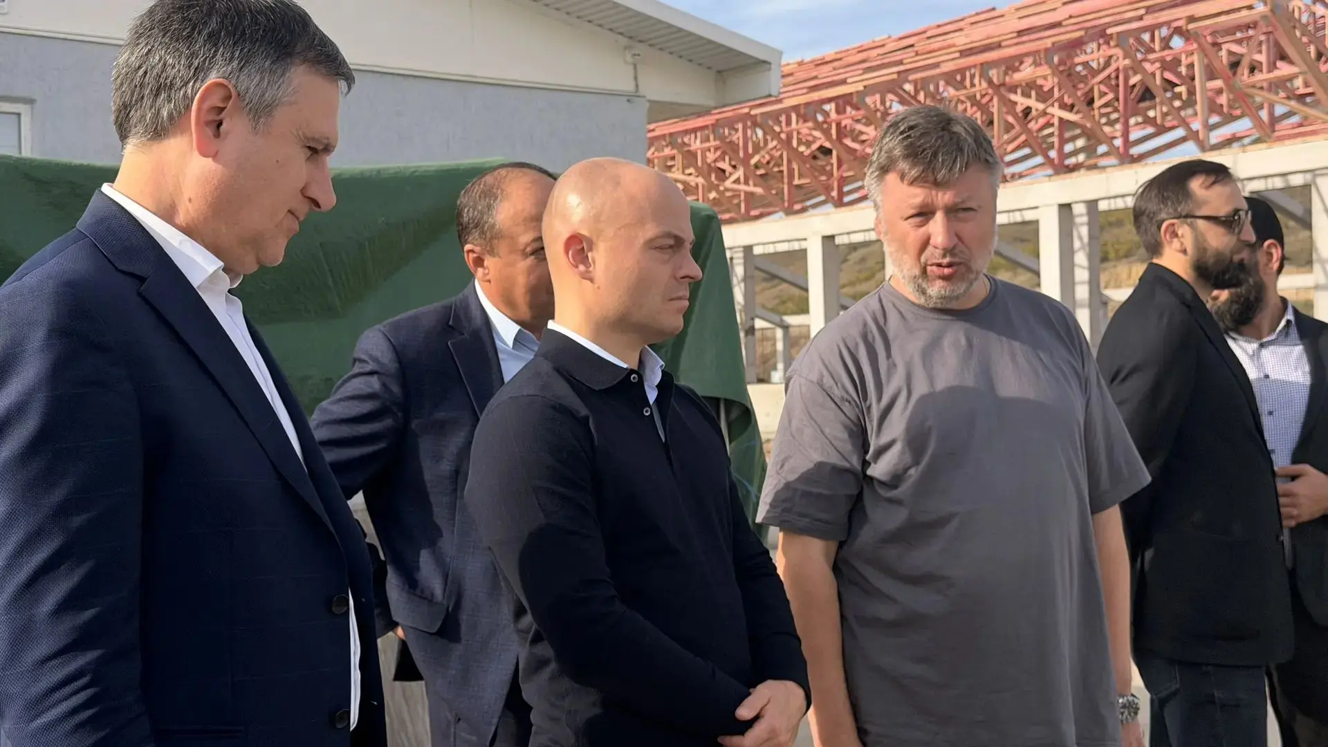В рамках визита в Сулейман-Стальский район Иван Голуб ознакомился с ходом реализации аг...