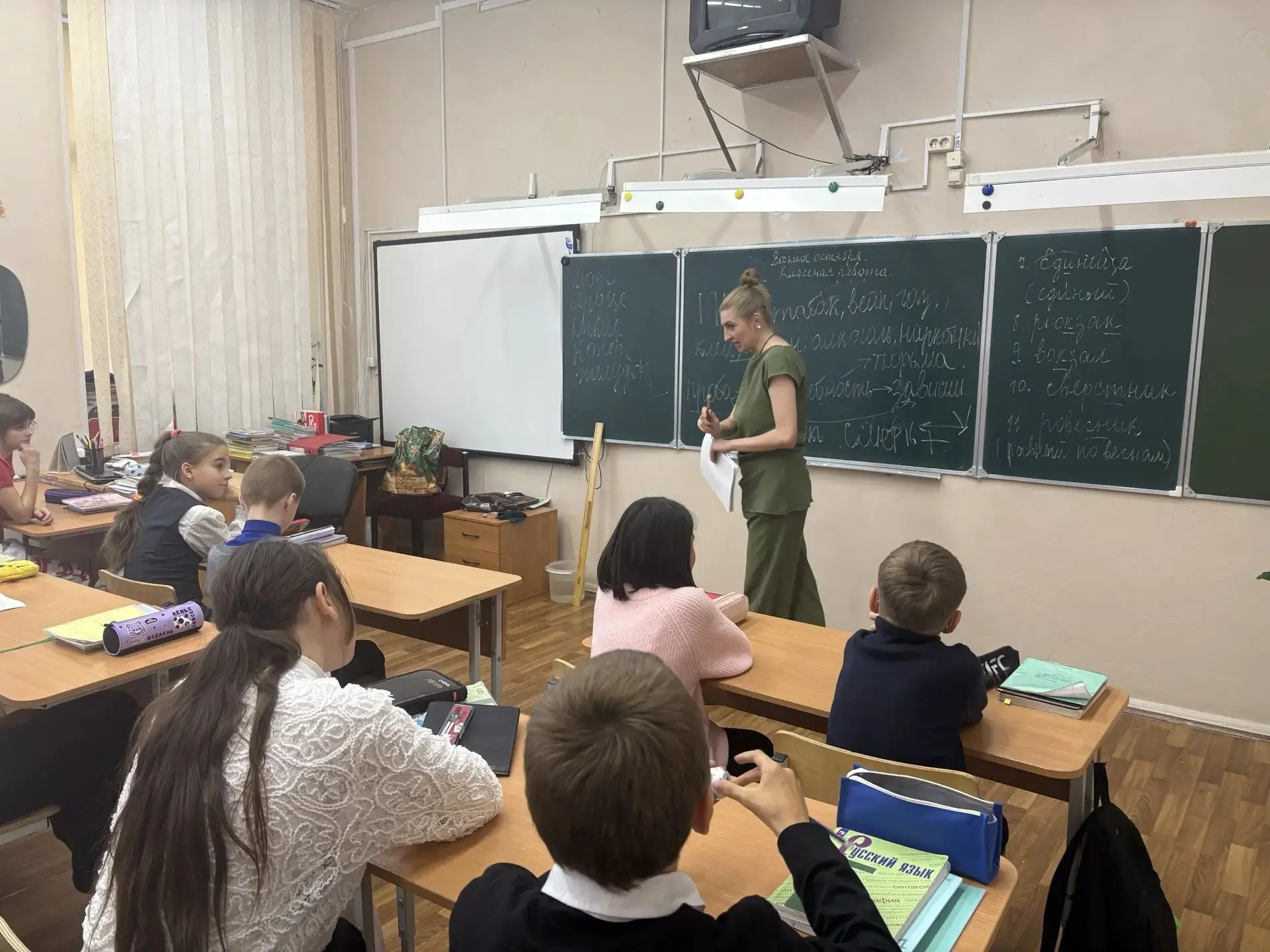 Специалисты объяснили пятиклассникам, почему ПАВ — это не круто
