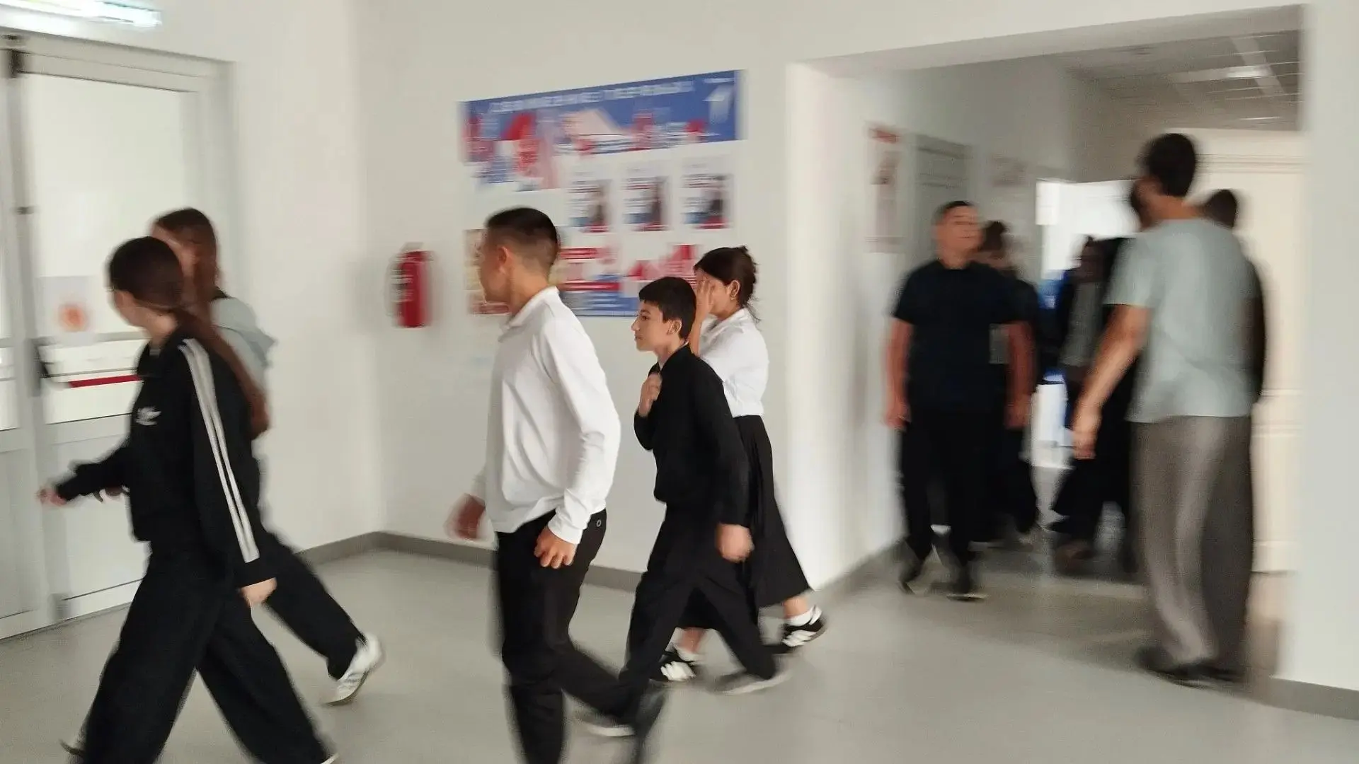🔔 Безопасность превыше всего: в лицее прошла учебная пожарная эвакуация!