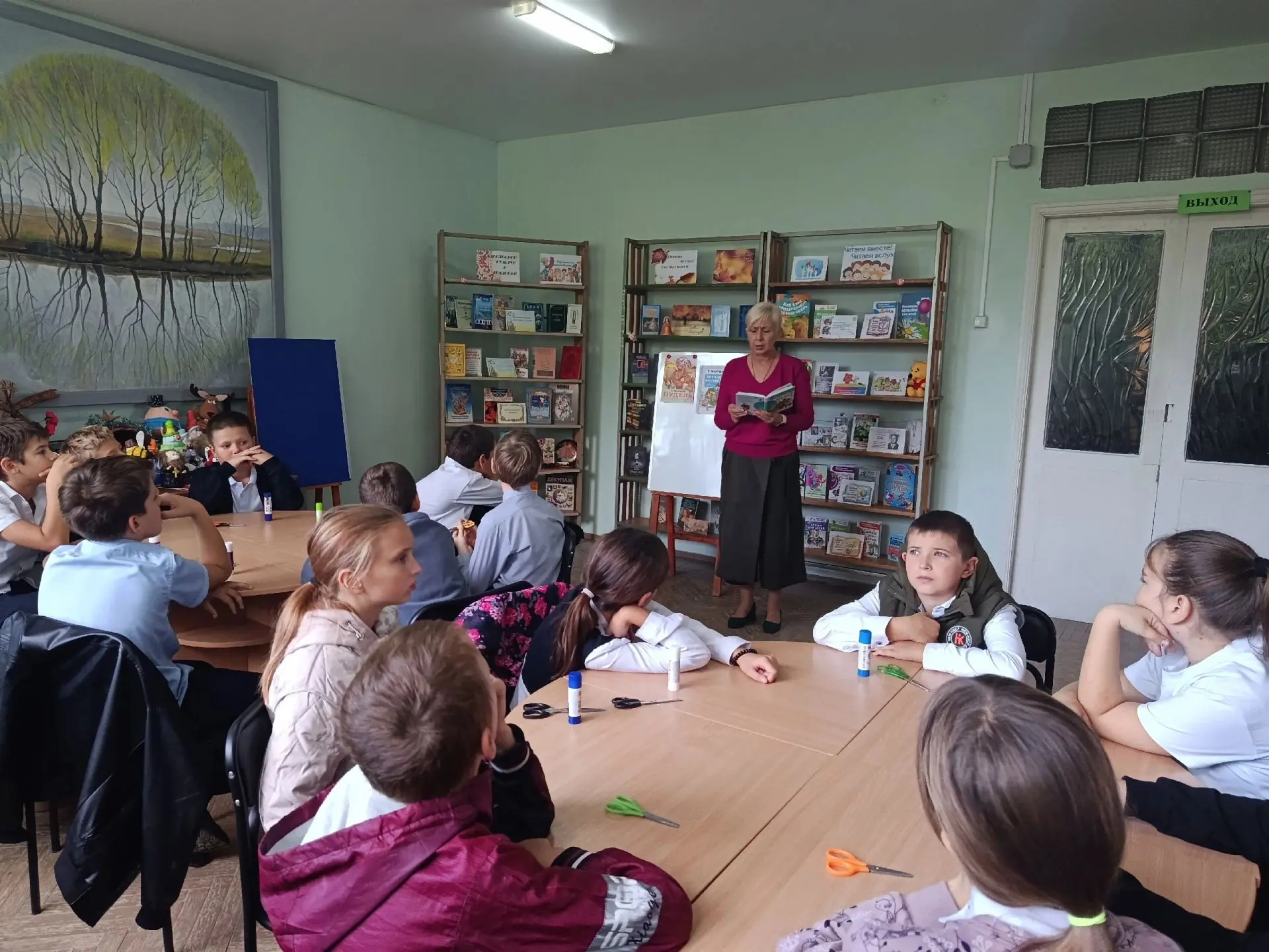 🎉 Всемирный День чтения — отличный повод заглянуть в библиотеку! 🎉