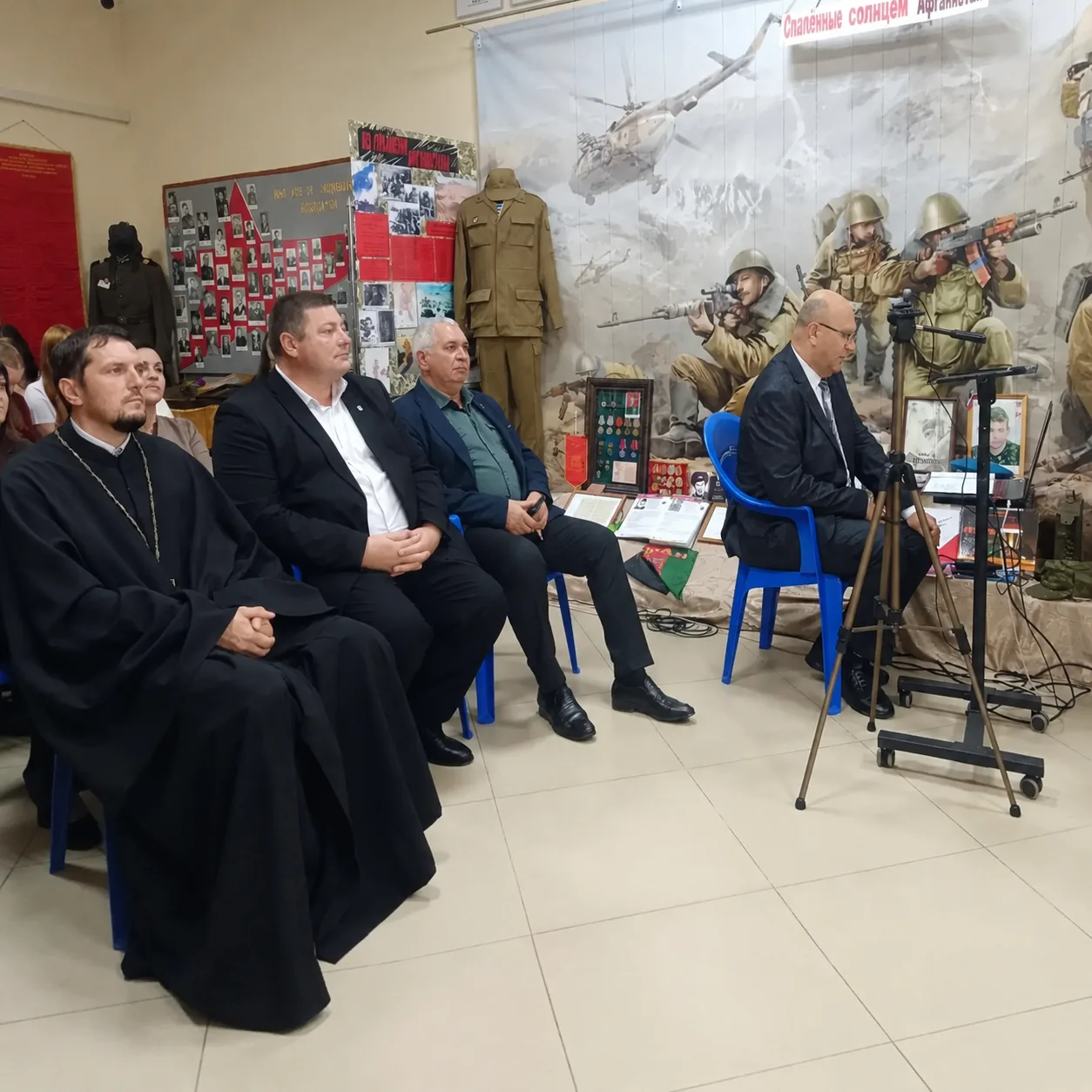 Подвиг предков и верность Отечеству: в Новоалександровске открылась выставка «Великая П...
