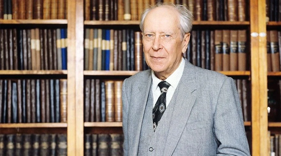 🎓 Цитаты великих российских педагогов: Дмитрий Лихачев о пути к мастерству