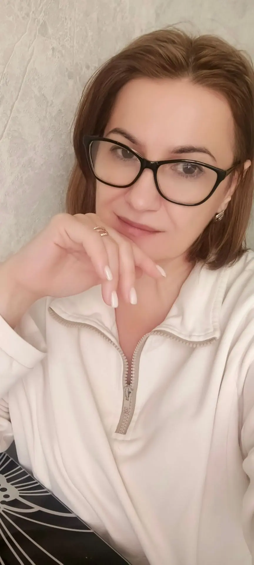 Чтобы тебя не раздирало изнутри, нужно выговориться. Для этого существуют исповедники ,...
