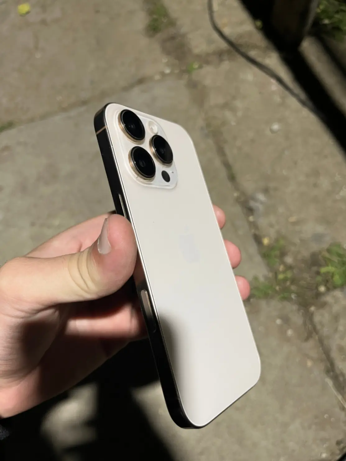 iPhone 16 pro 128gb