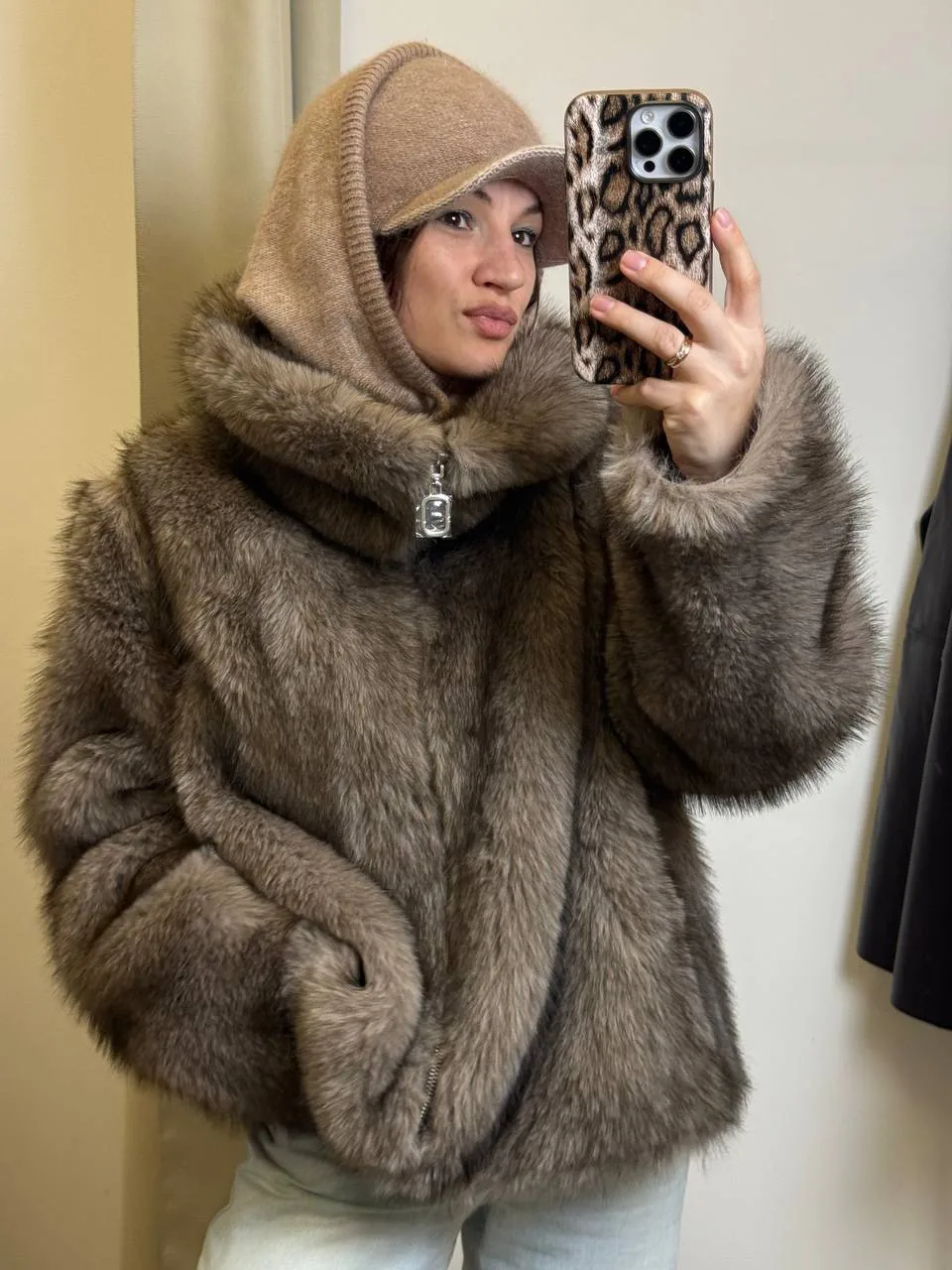 Достойный вариант  даже к шубе!