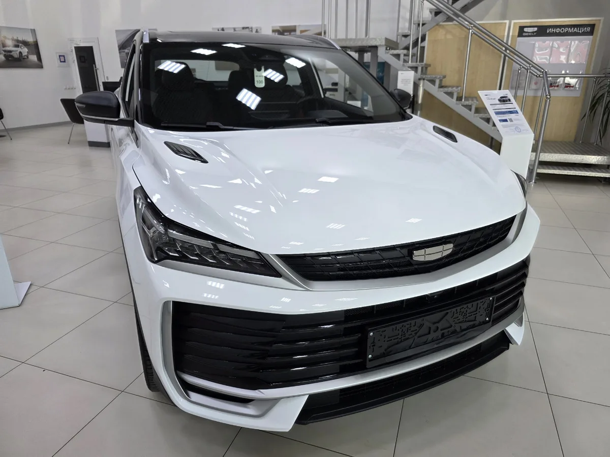 Geely Coolray — характер, интеллект и драйв в одном кроссовере