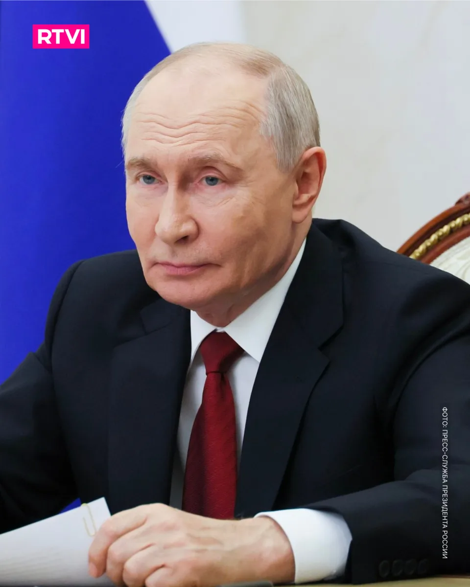Путин ввел безвизовый режим для граждан Вьетнама
