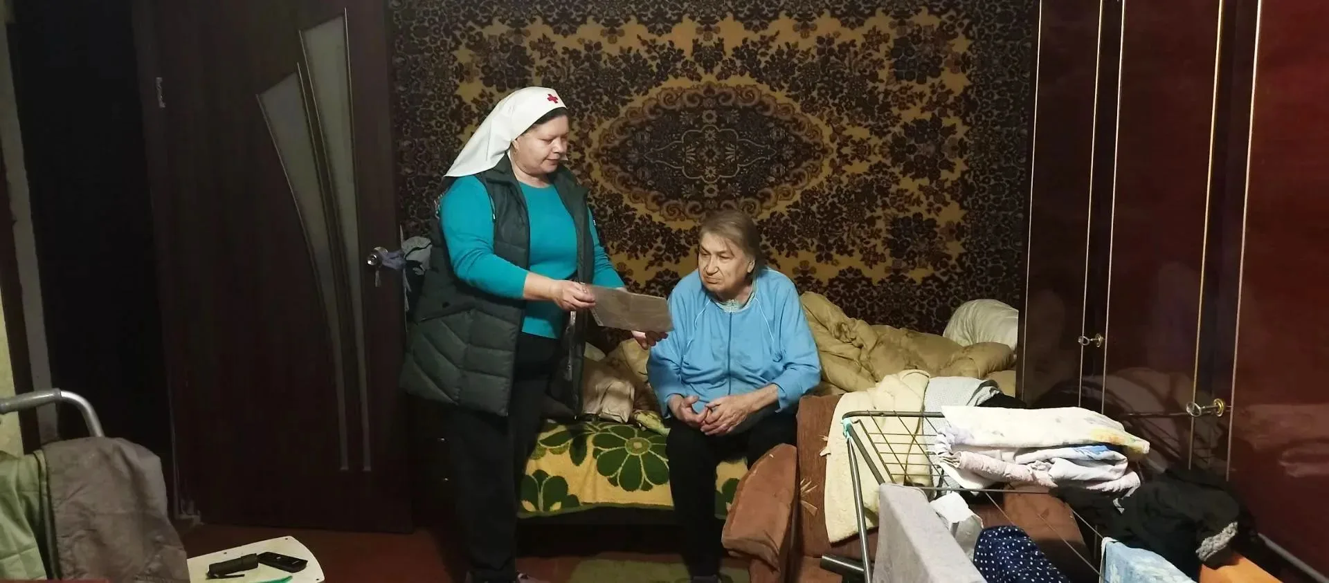 Сегодня сёстры милосердия навестили подопечную Валентину. Принесли Валентине акафист св...