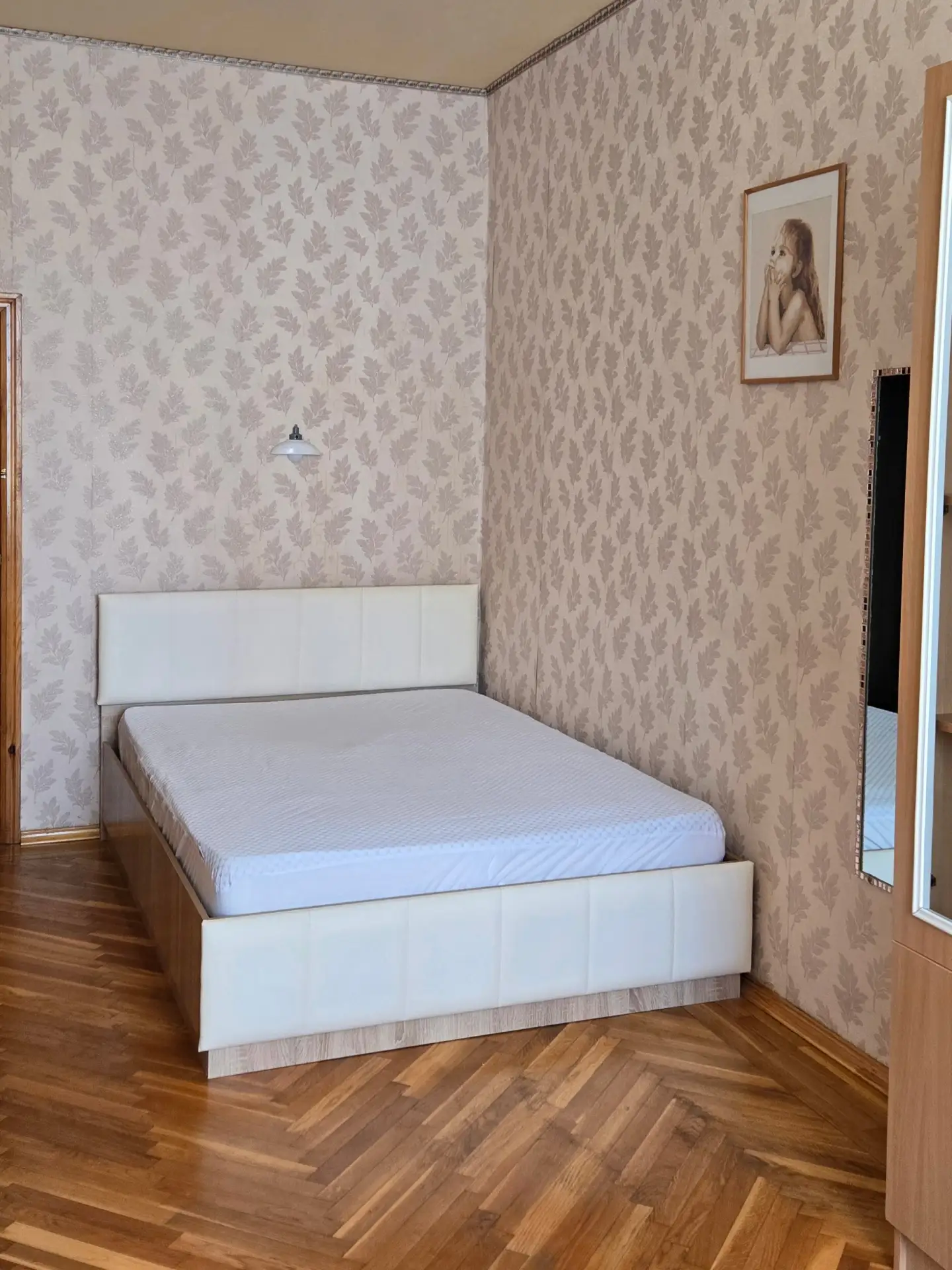 2-к. квартира, 61 м2, 1/5 эт.