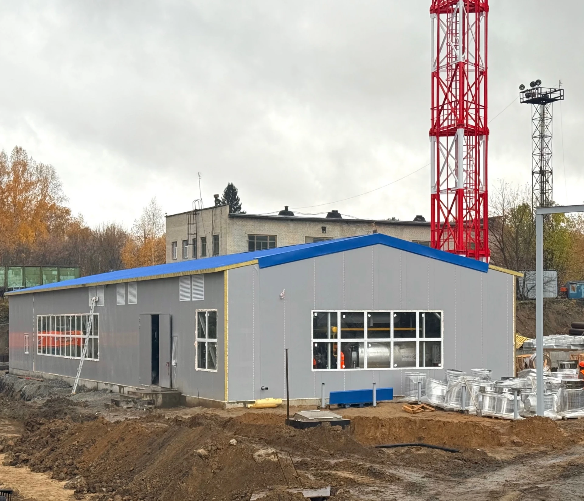 🏗 В Искитиме оценили ход строительства модульной газовой котельной
