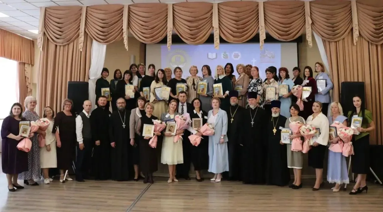 🎗Педагог МОБУ СОШ √13— лауреат краевого конкурса «Учитель года Кубани по основам право...