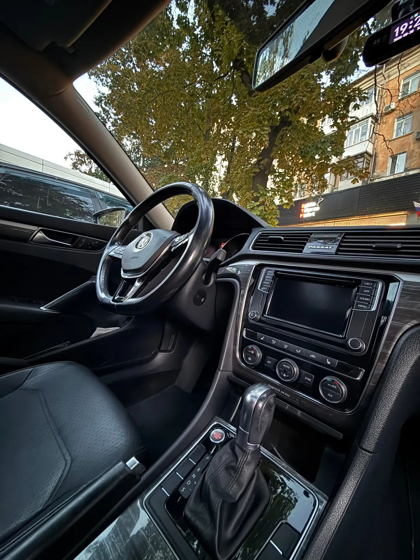 Продам Volkswagen Passat  b8