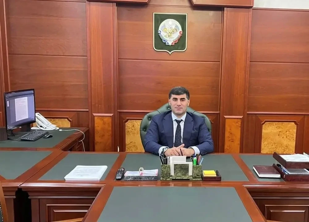 МКОУ «Петраковская СОШ» поздравляет 🎉🎉🎉С днём рождения Начальника Управления образов...