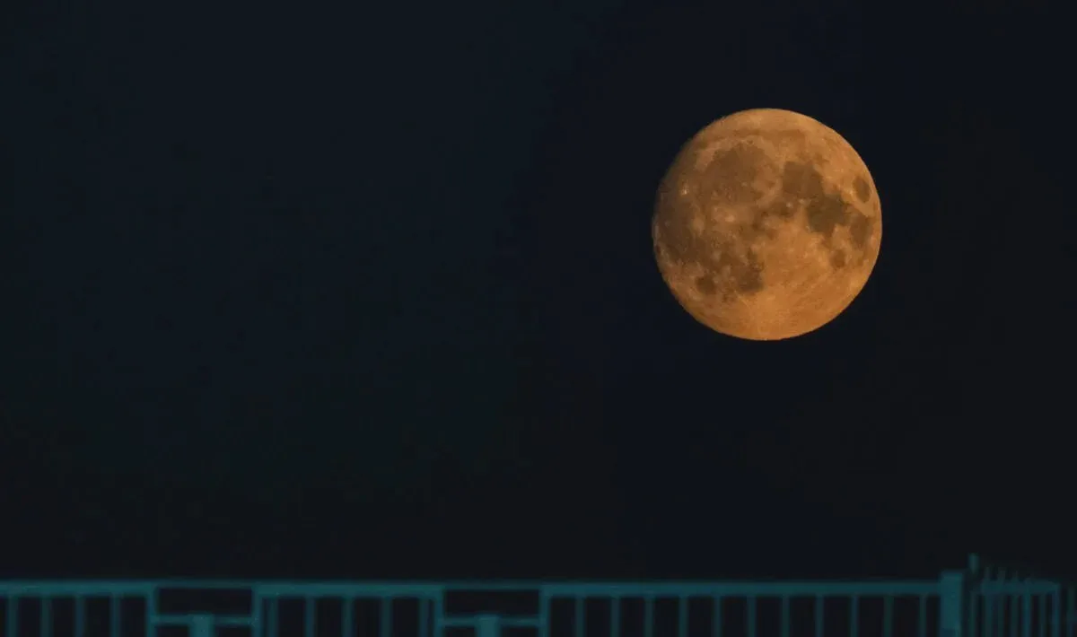 Луна сблизится с двумя планетами