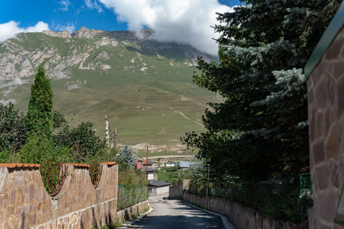 🏔️Горная Саниба: камни помнят алан, а ледник — свою страшную силу