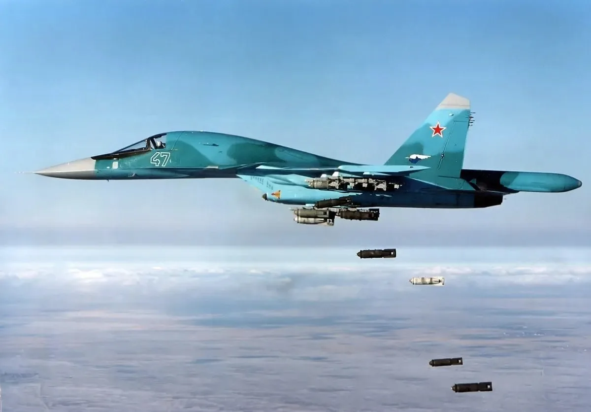 Rostec has launched the production of new batches of Su-34s. The state corporation emph...