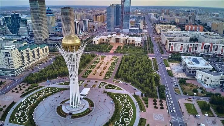 С 1 июля 2027 года россиянам потребуется электронное разрешение для въезда в Казахстан.