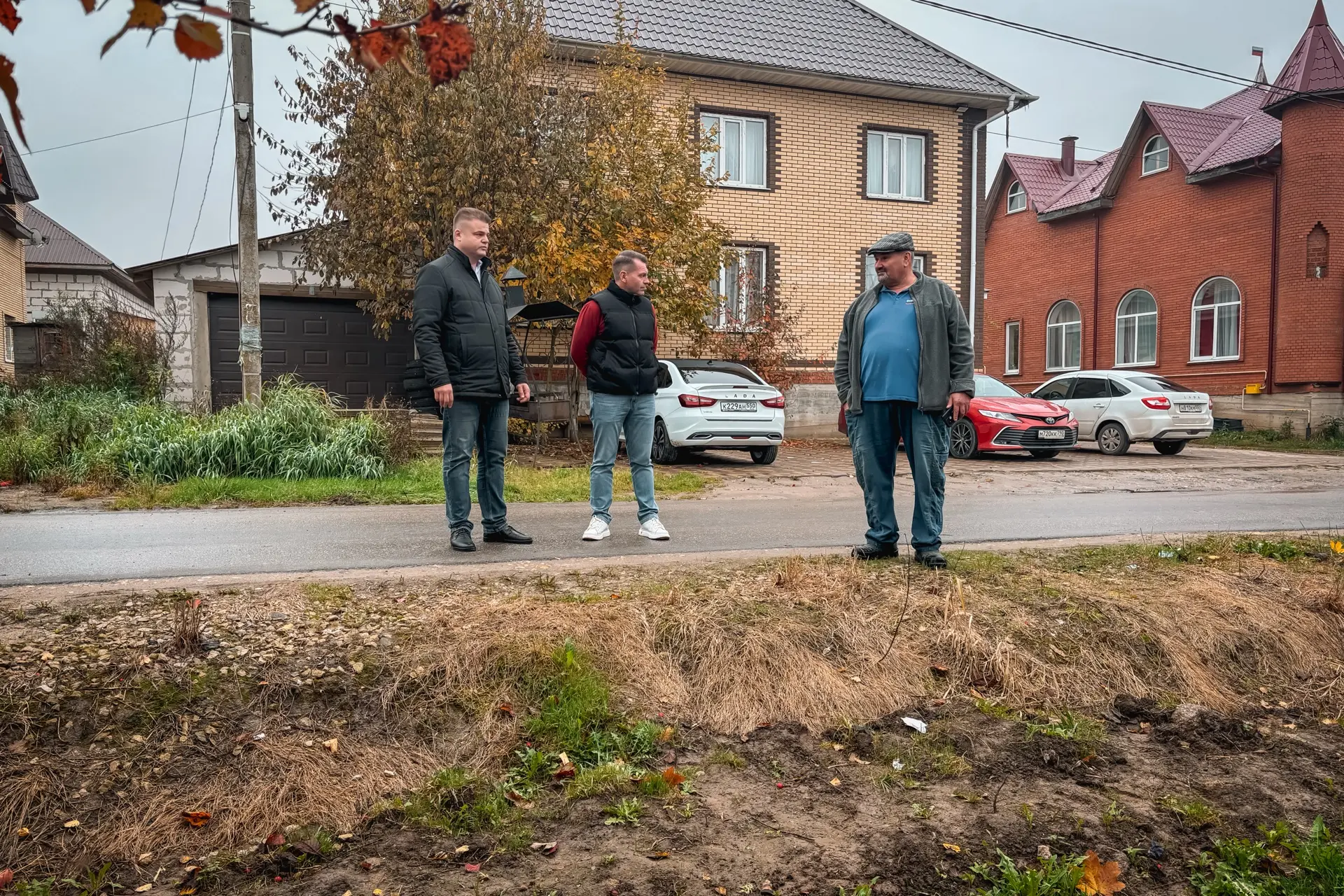Вместе с директором Клинского городского хозяйства Денисом Ащеуловым провели встречу с ...