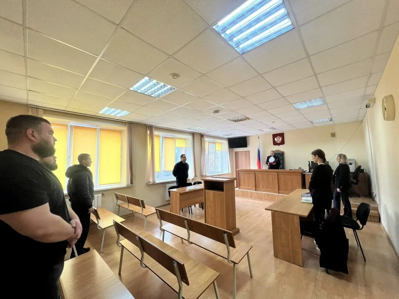 В Березовском вынесли приговор участникам перестрелки у кафе.