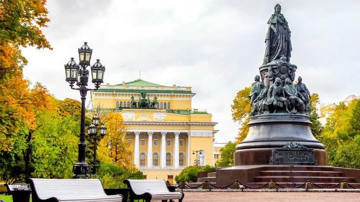 ❗ Вечером в Петербурге жди тепла и ясного неба