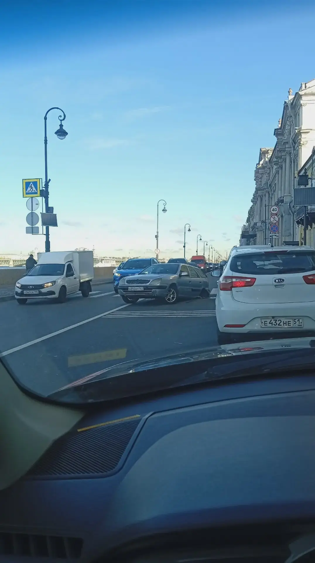 «Ситроен» на Дворцовой набережной