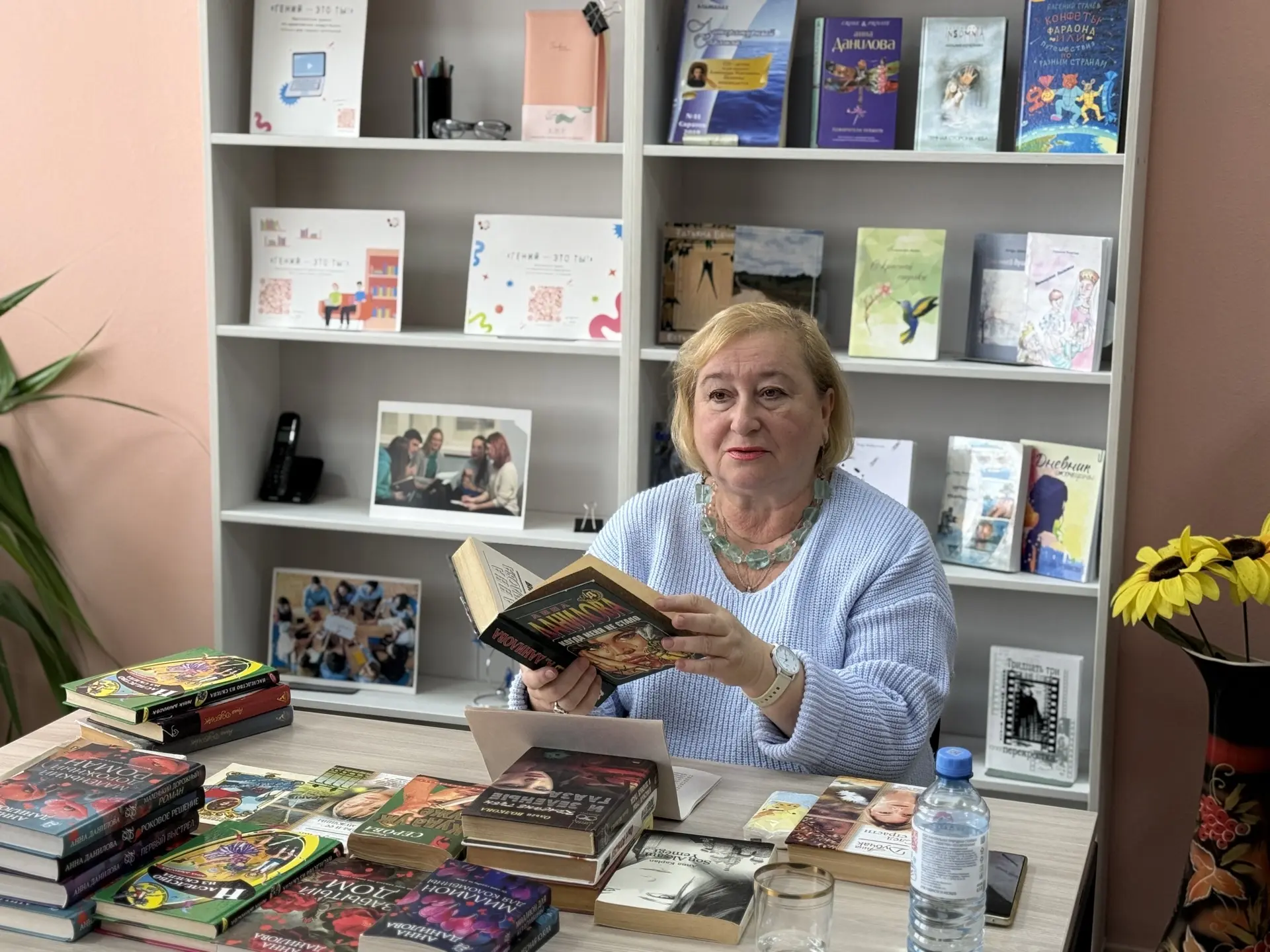 📚В библиотеке № 15 состоялась захватывающая встреча: студенты Саратовского областного ...