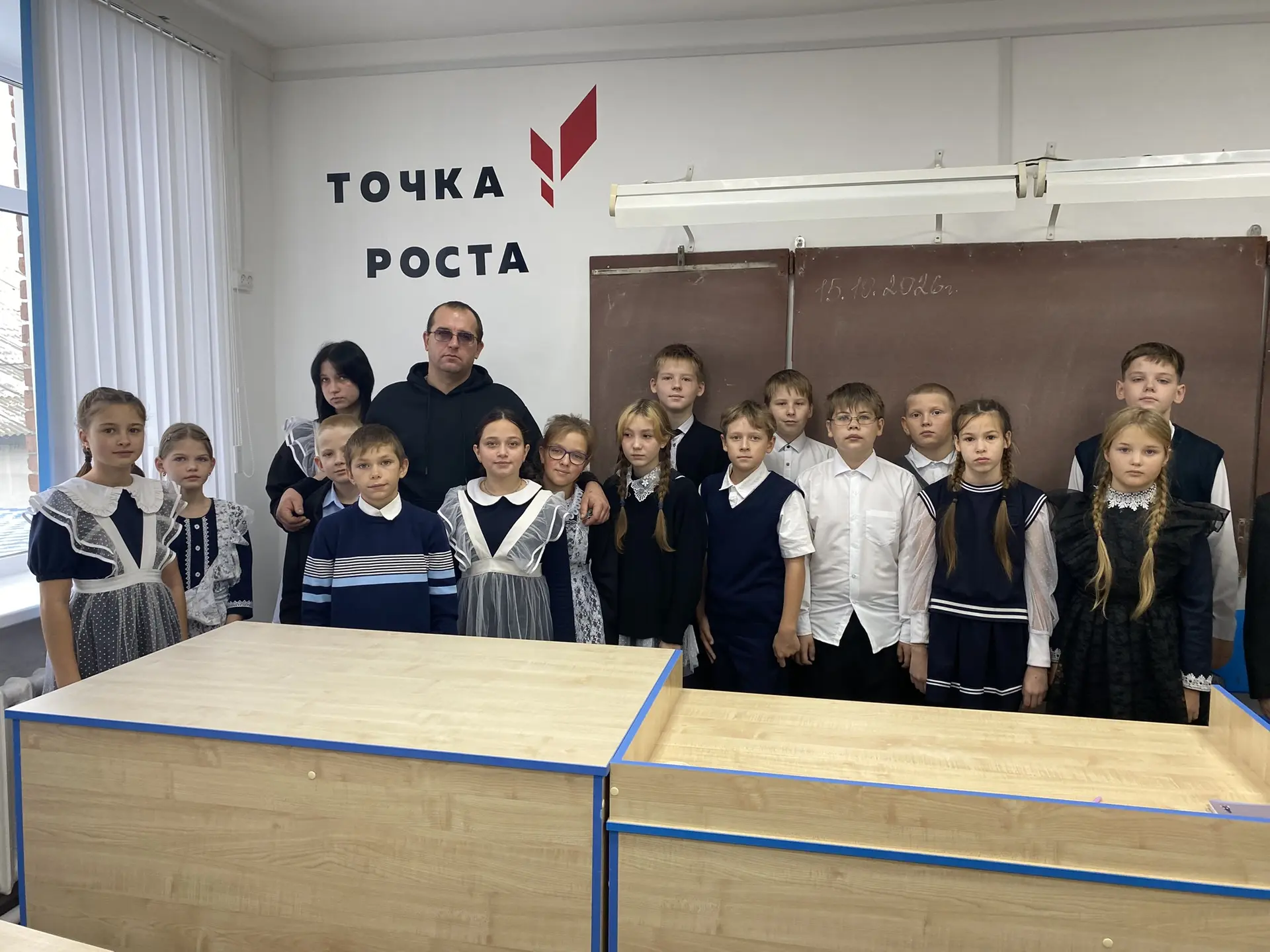 🇷🇺🫶 В преддверии Дня отца в нашей школе прошла встреча с настоящим героем.  К нам пр...