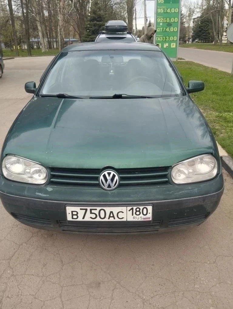 Продам Volkswagen Golf IV 1.6 МКПП, б/у, Донецк, 215 тыс. руб.