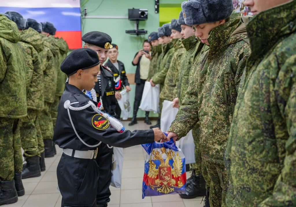 Первых новобранцев проводили в армию из Магадана в рамках осеннего призыва - 2026