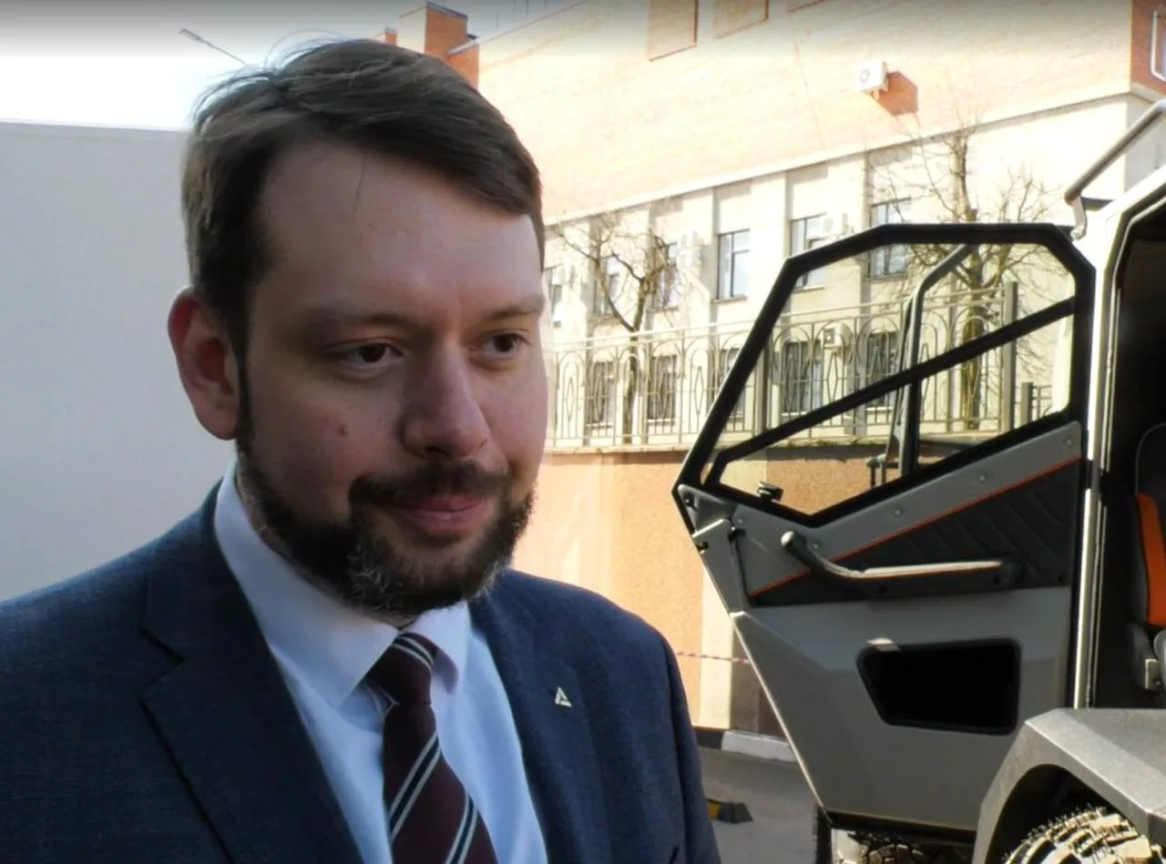 Зачем ИКС Холдингу бывший директор департамента Минпромторга