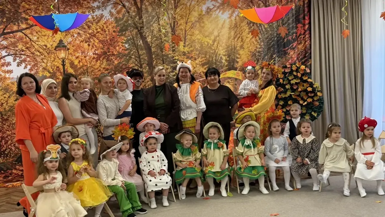 Сегодня 13.10.2026 в дошкольном отделении МБОУ «ОЦ» «Вершина» состоялись утренники во в...