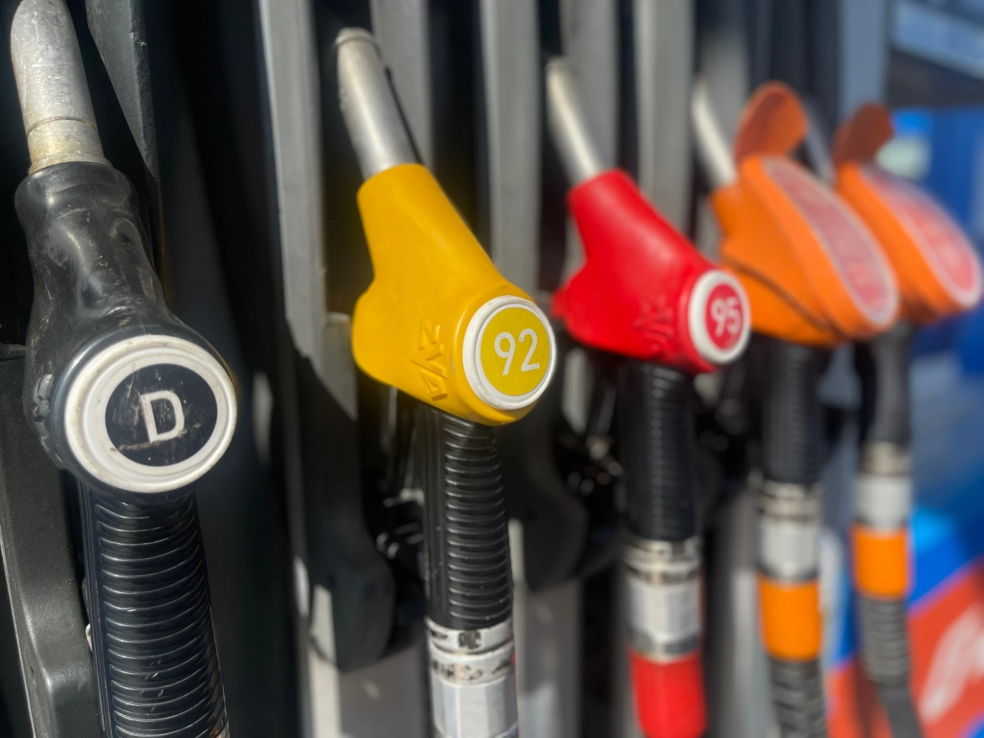 ⛽ Какое топливо есть в наличии на АЗС в Оби — данные на утро последнего дня рабочей нед...