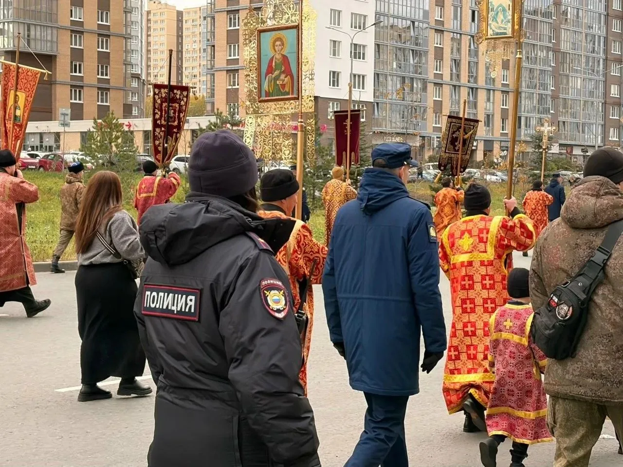 🙏 В Челябинске состоялся крестный ход, приуроченный к празднованию Собора святых Челяб...