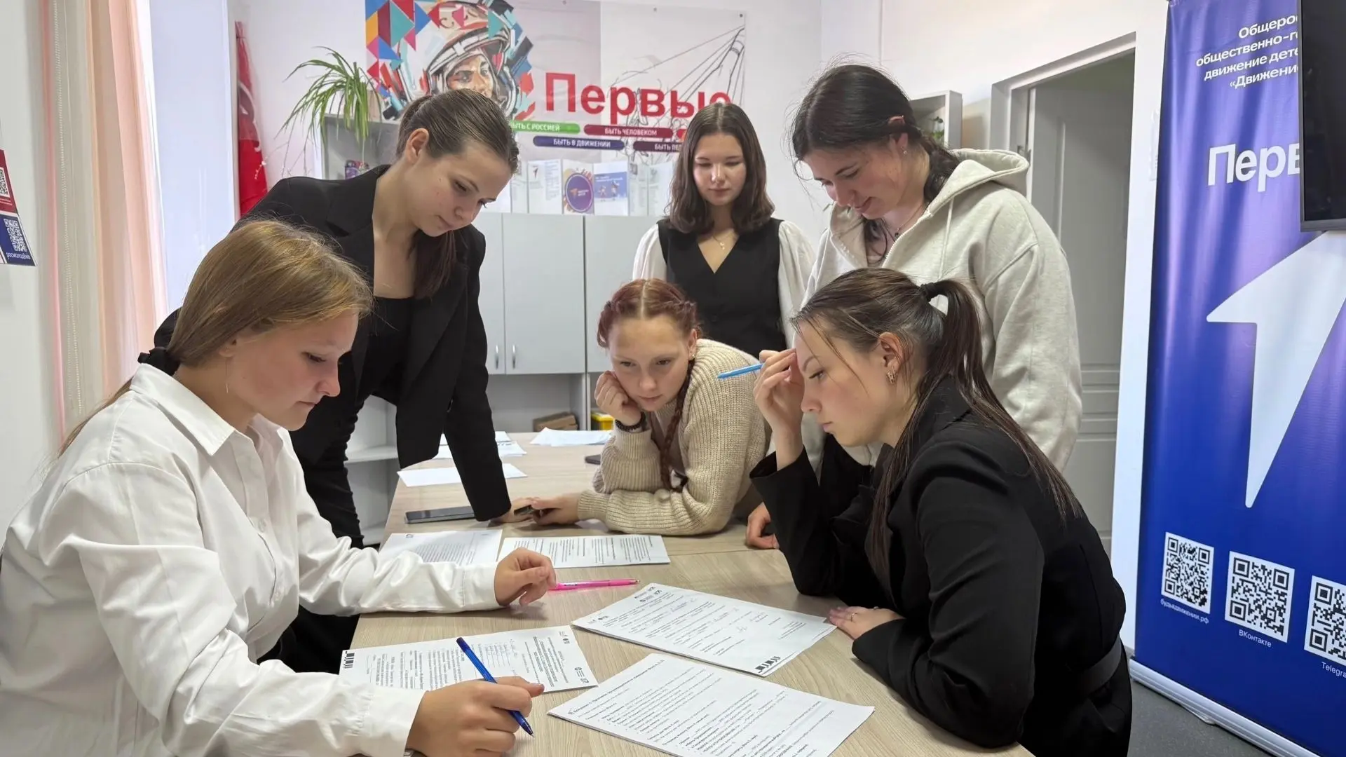 ️ В МОУ СОШ №17 с. Хушенга 9 октября прошло организационное совещание ученической избир...