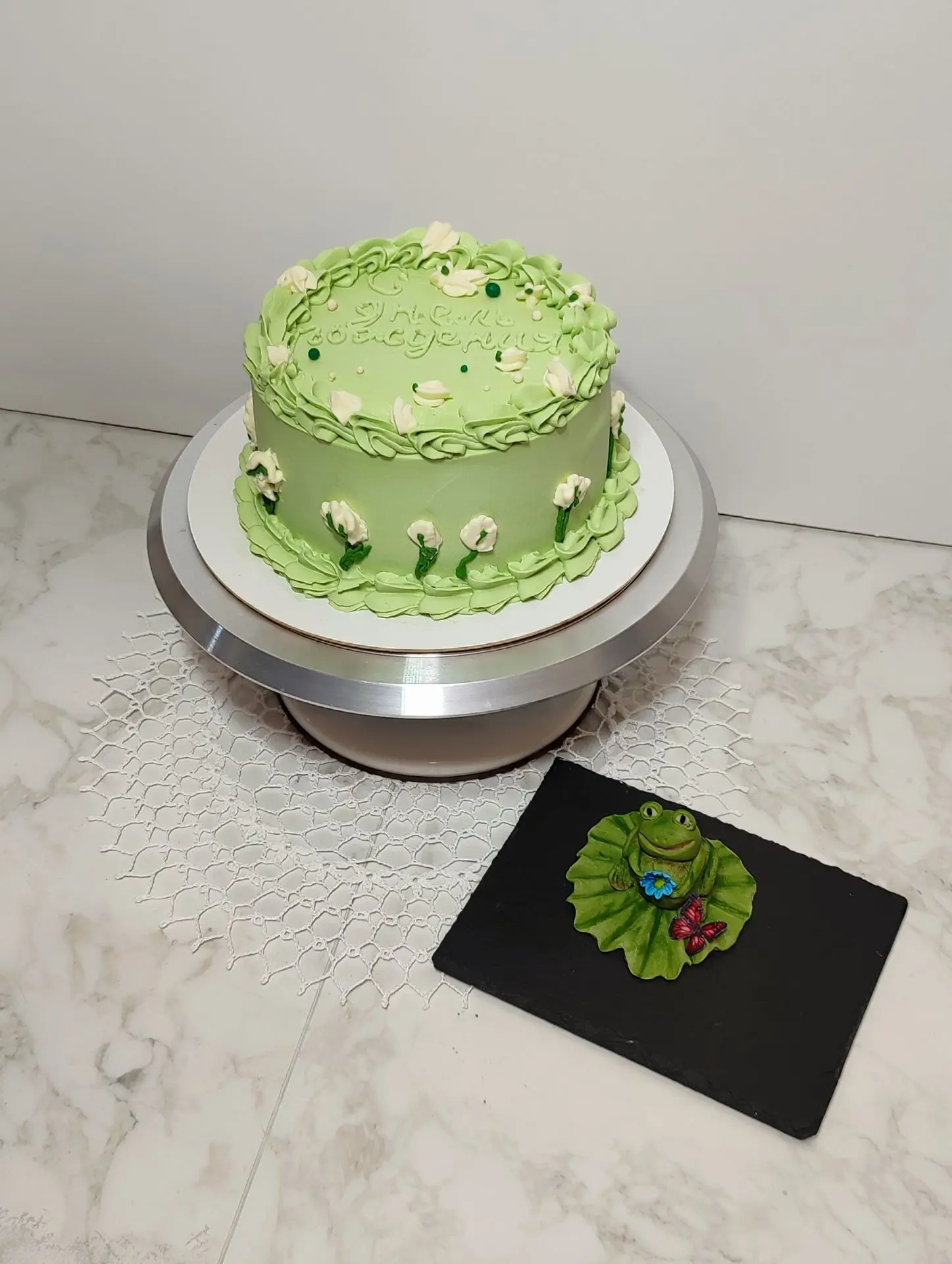 Вот такой торт в стиле Ламбет уехал на заказ 🎂