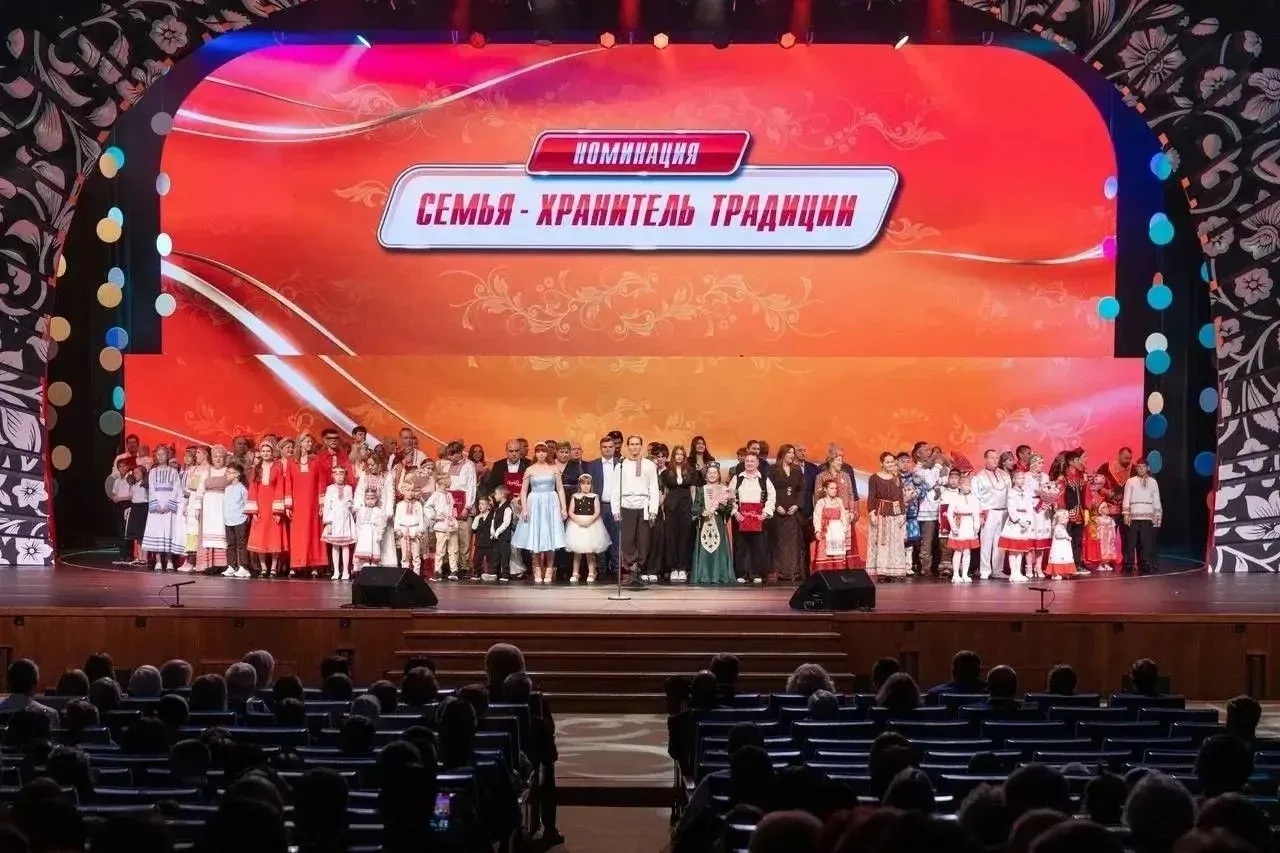🎉Семью Червяковых из Первоуральска наградили в Большом Кремлевском дворце
