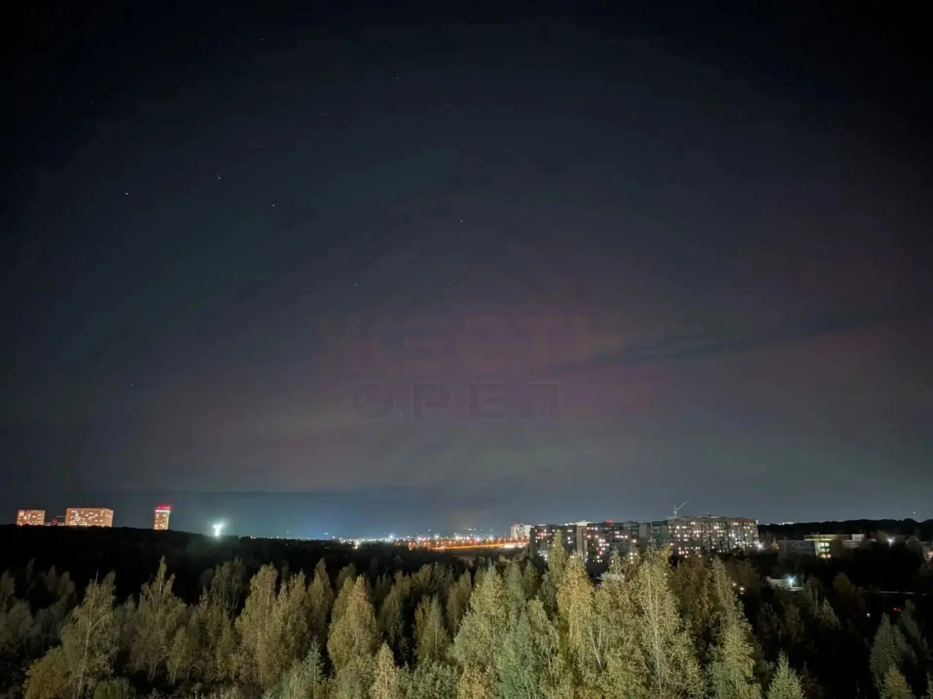 ✨ В небе над Прокуровкой заметили мерцание в небе