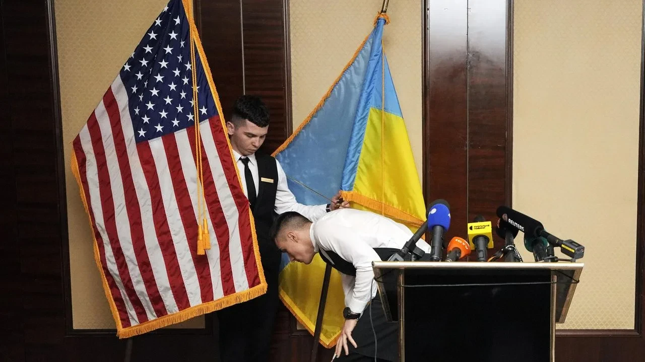 ❗️США пригрозили Украине блокировкой поставок оружия из-за ударов по НПЗ