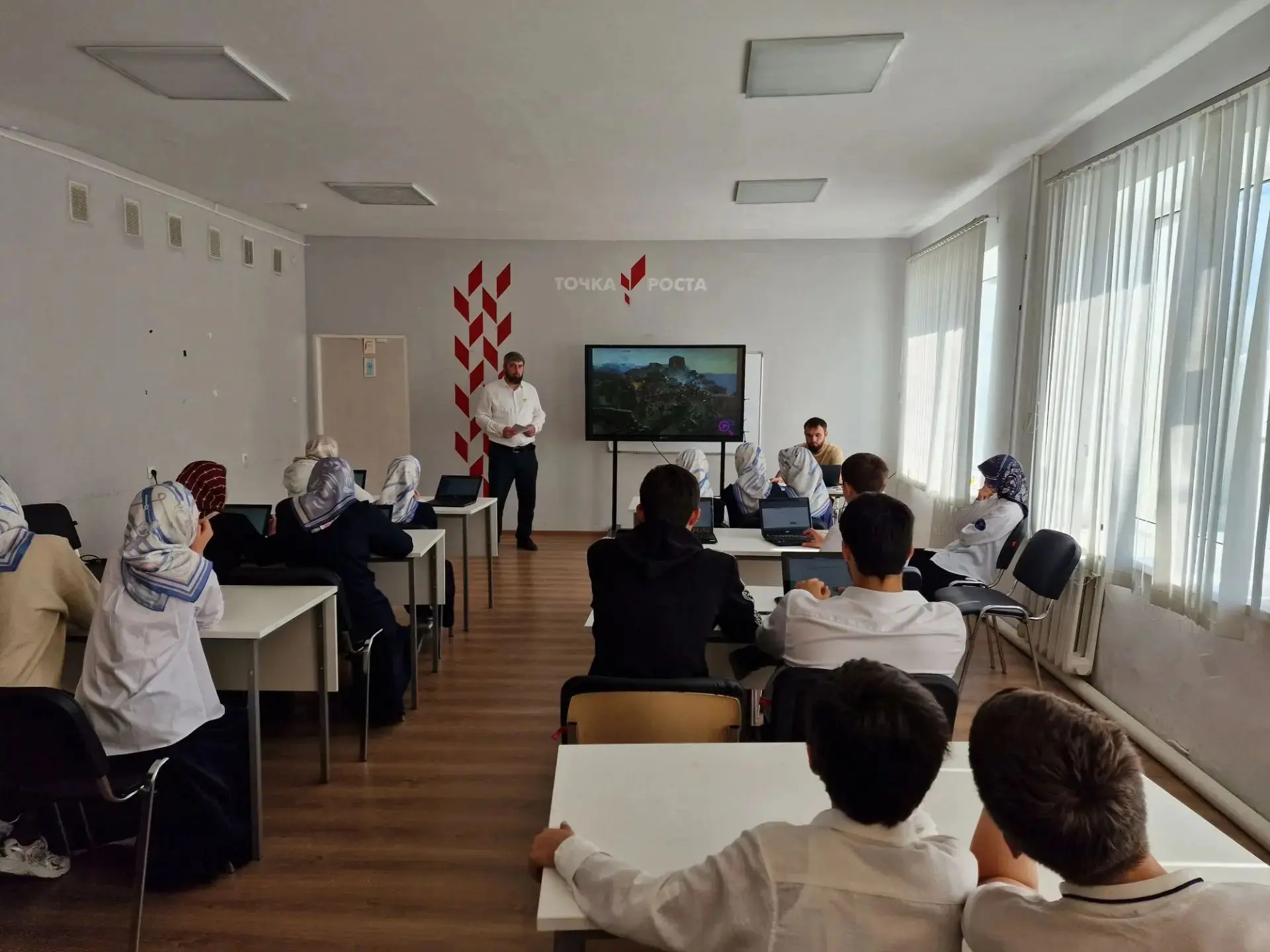МБОУ "ГУБДЕНСКАЯ СОШ им Алиева О. А".