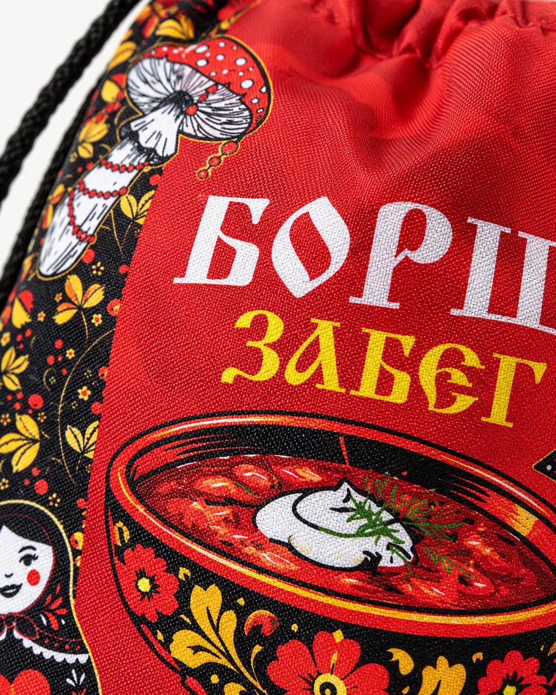 Тут наглядно видно, как один дизайн можно адаптировать под разную продукцию - футболку ...