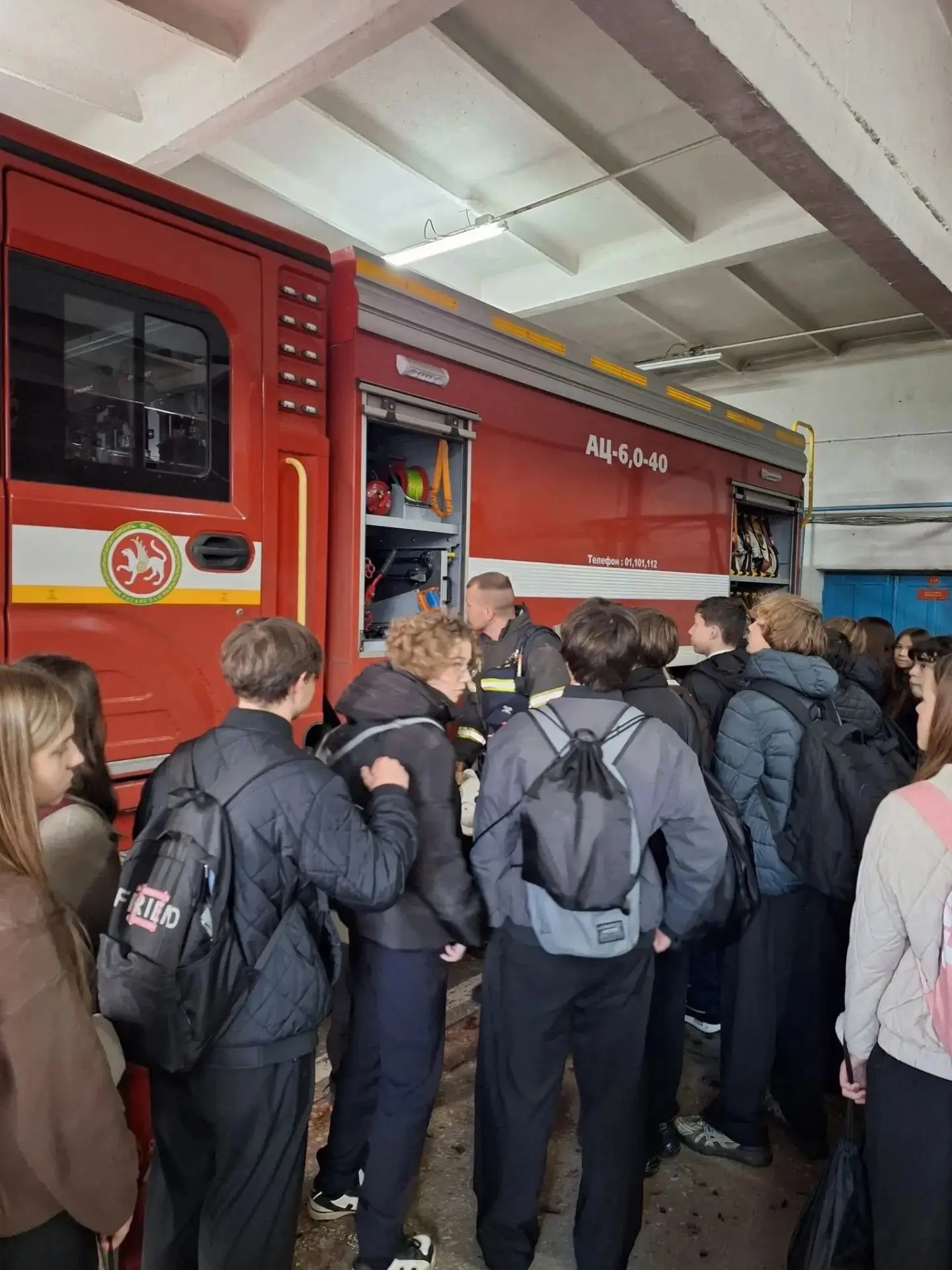 8а класс школы N6 посетил 64 пожарно-спасательную часть г. Бугульмы.