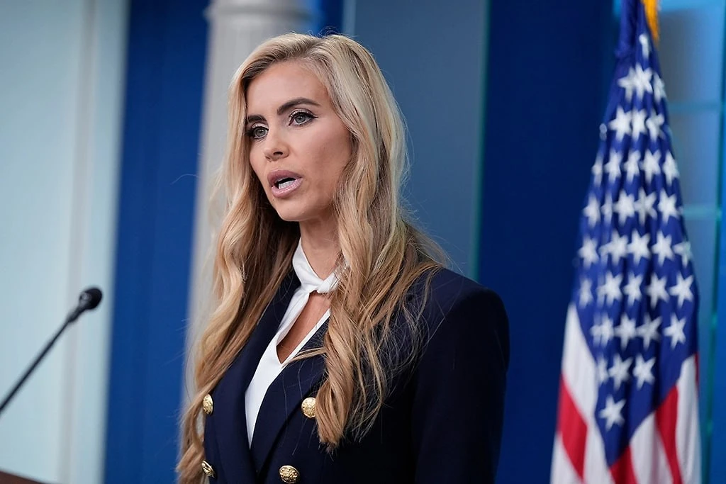 Трамп уволил нового пресс-секретаря Белого дома Кэти Захарию всего через пять дней посл...