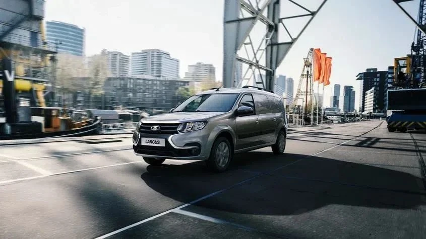Lada Largus хотят предложить по подписке за 51 тысячу рублей в месяц