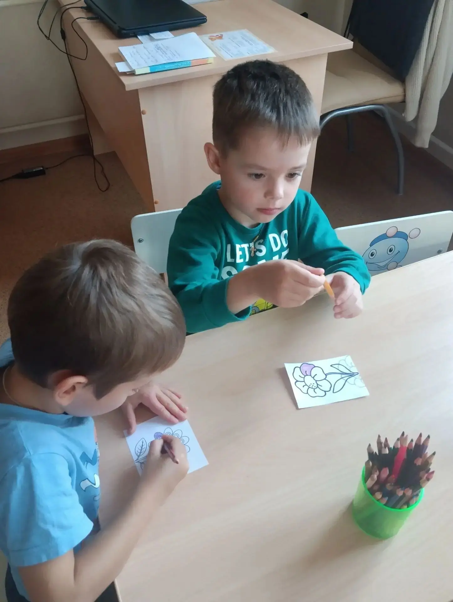 👩‍🏫 Педагог-психолог Климова Марина Валентиновна проводит с детьми старшей группы «Ме...